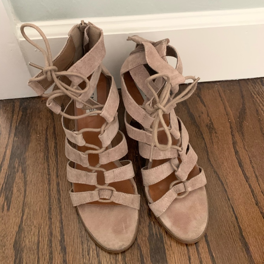 Dessie Steve Madden